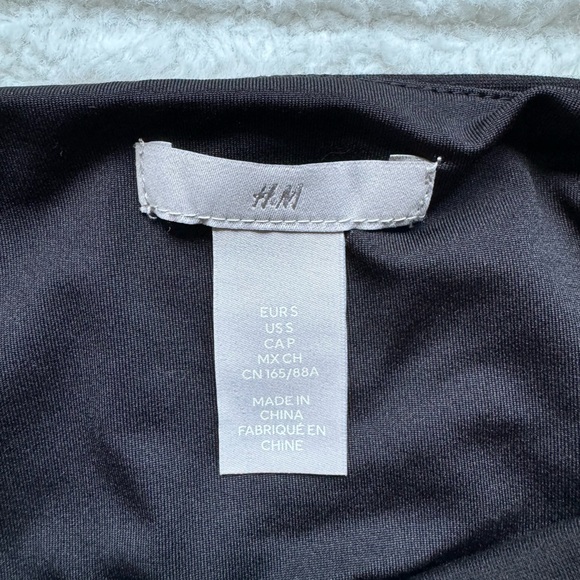 H&M square neck top! - Picture 2 of 2